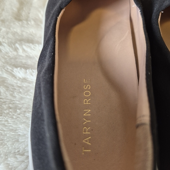 Taryn Rose Owen Sneakers Black Stretch Slip On Flat Comfort Shoes Casual Sz 6.5 - Picture 13 of 14